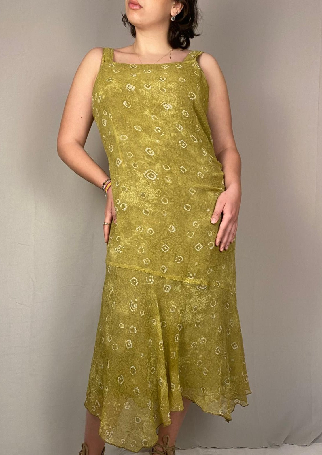 Rosa Blanda grünes Trägerkleid