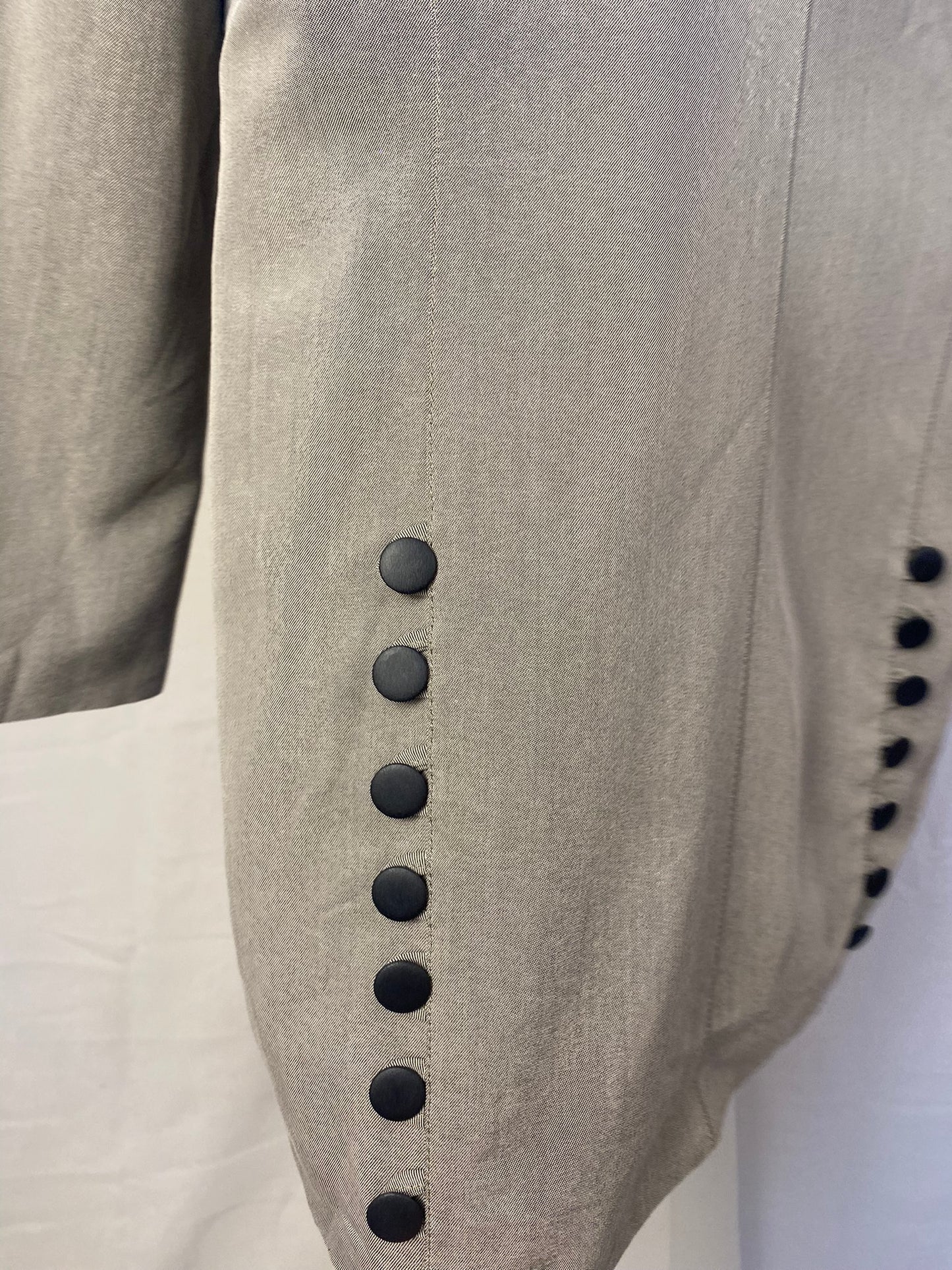 Carduus beigegrauer Blazer mit Knopfleistendetails Schlitzdetails mit Knöpfen