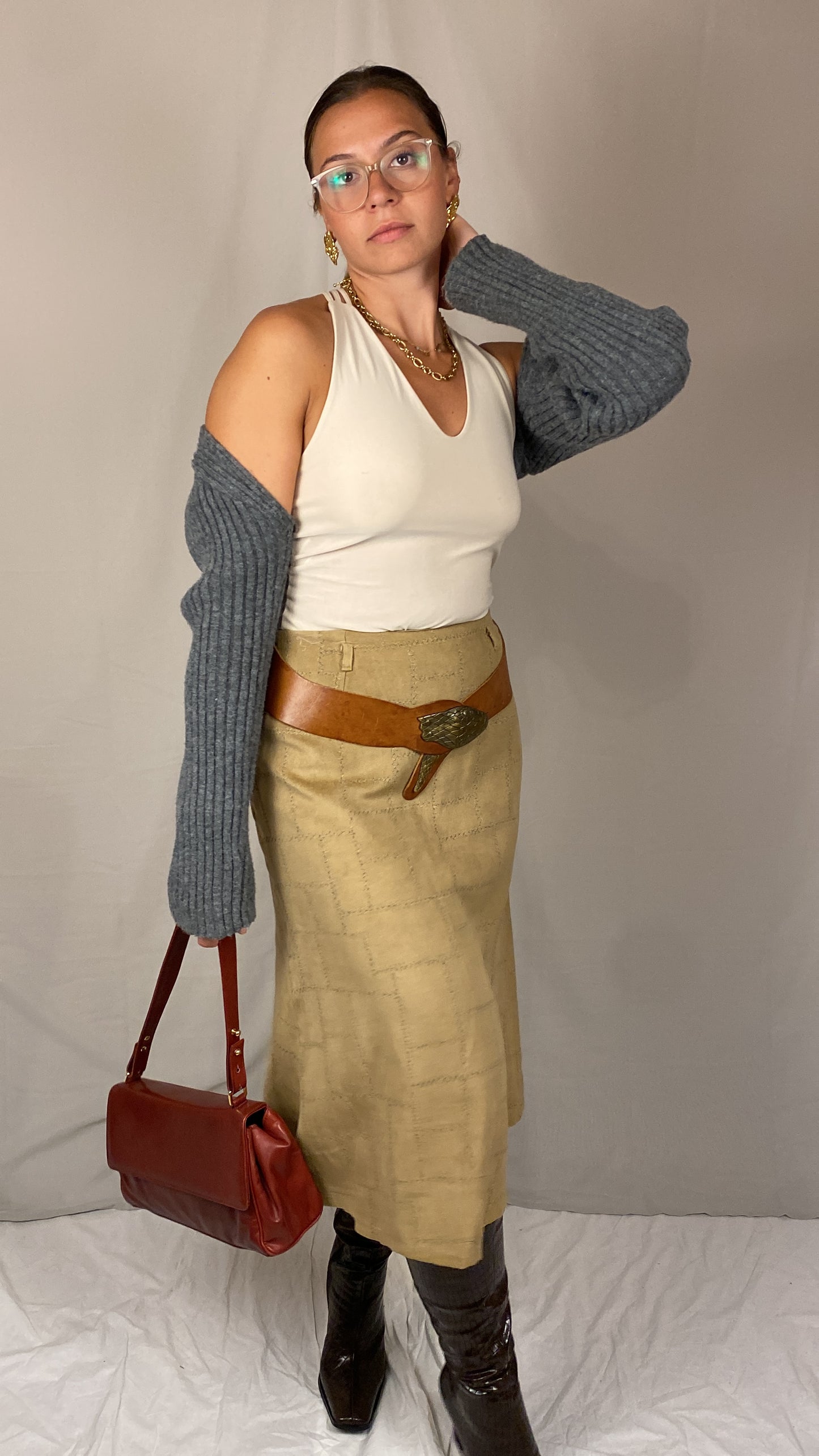 mit aufgedrucktem Muster, Gürtelschnallen Outfit